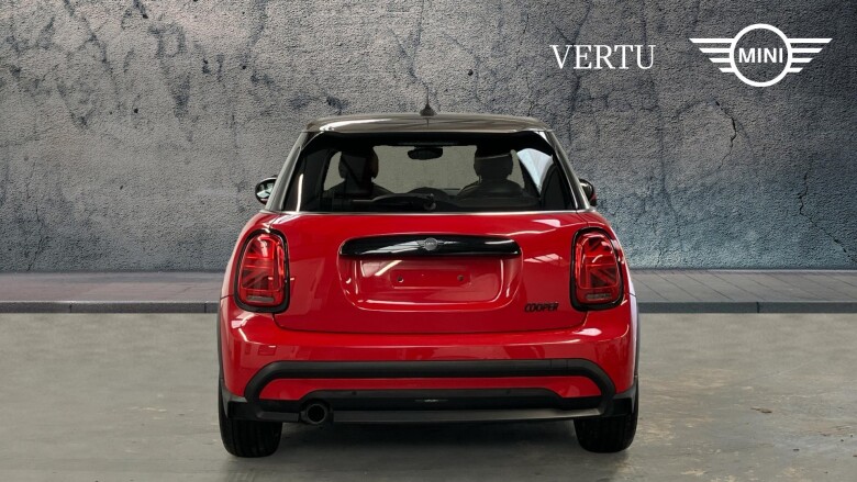 MINI Hatchback 1.5 Cooper Exclusive 5dr Auto Petrol Hatchback